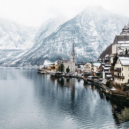 Haus Am Hof - 15Th Century House At The Lake, Near The Marketplace, With A Balcony Hallstatt Exterior foto