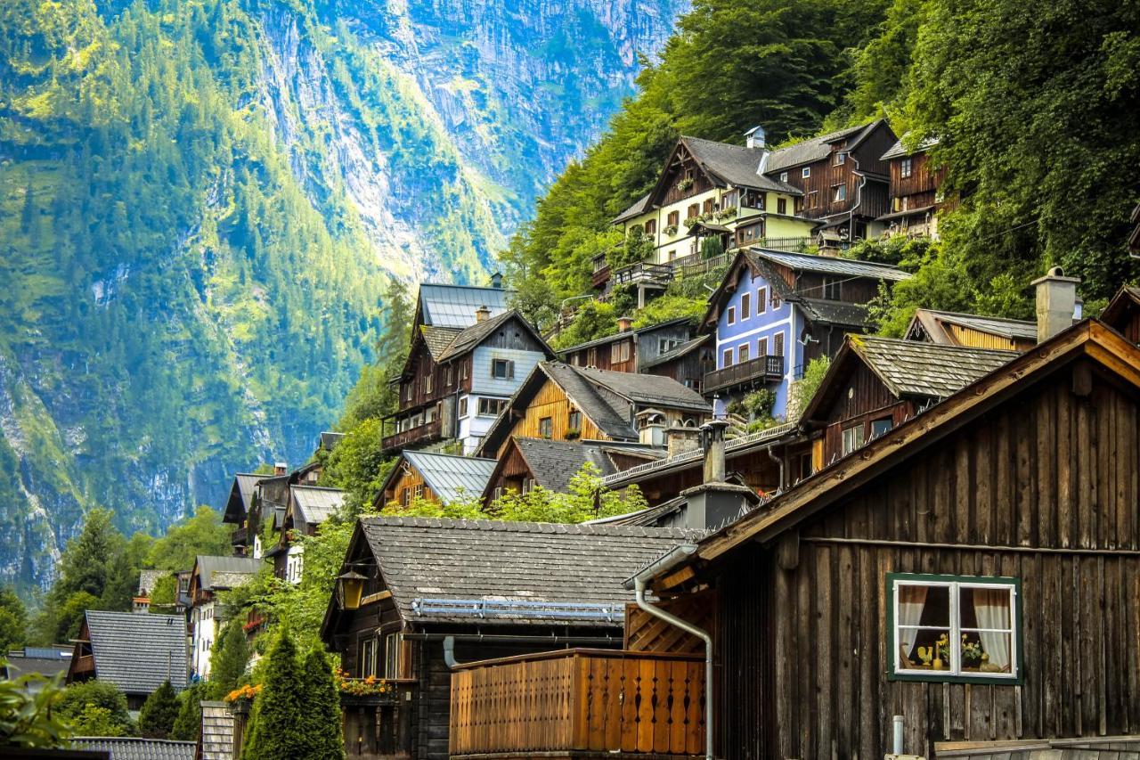 Haus Am Hof - 15Th Century House At The Lake, Near The Marketplace, With A Balcony Hallstatt Exterior foto